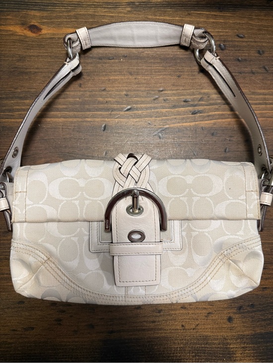Coach Handbags - VINTAGE COACH SOHO